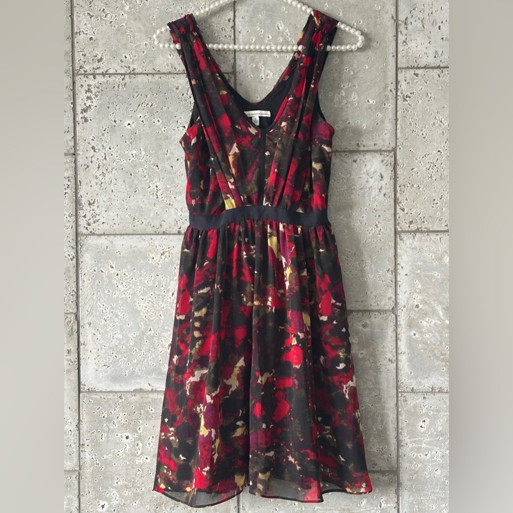 Seamline Cynthia Steffe floral dress size 2